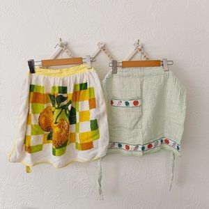 Bundle of 2 Vintage Aprons